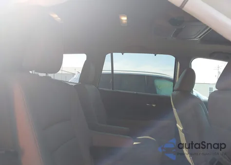 2019 Honda Pilot Touring from USA, damaged, VIN 5FNYF5H60KB004965